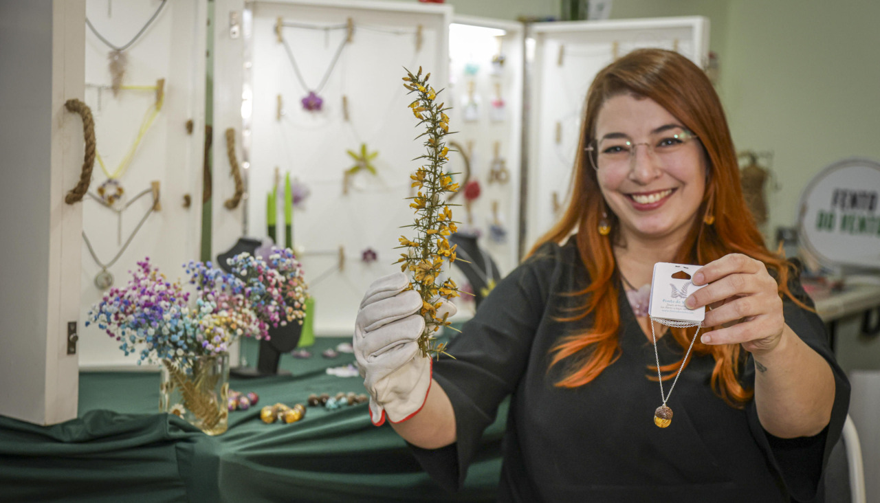 Nerea Figueiras, creadora de Fento no Vento, en su taller de la Rúa Irmandiños de Betanzos