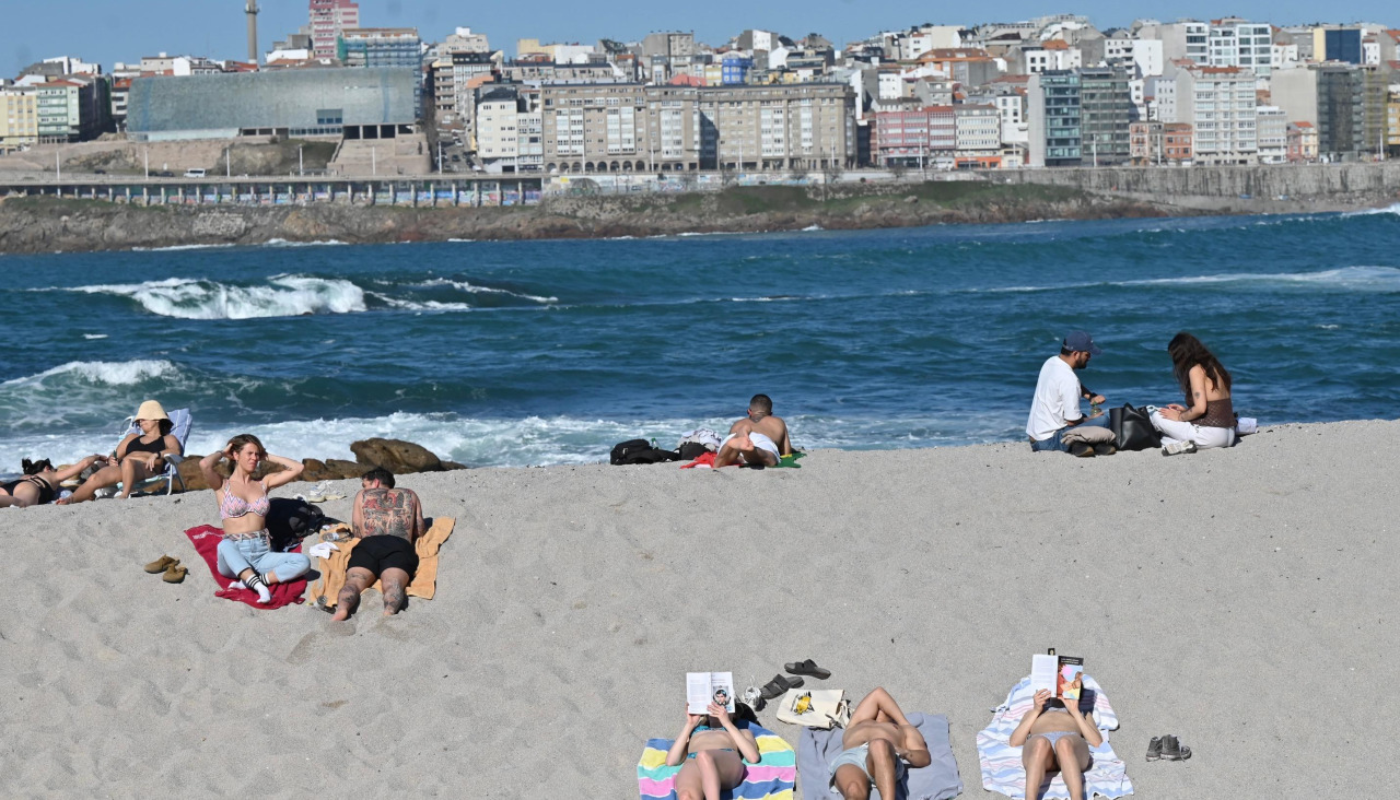 Los arenales de la ciudad mostraron una imagen más propia de la primavera o inicios del verano