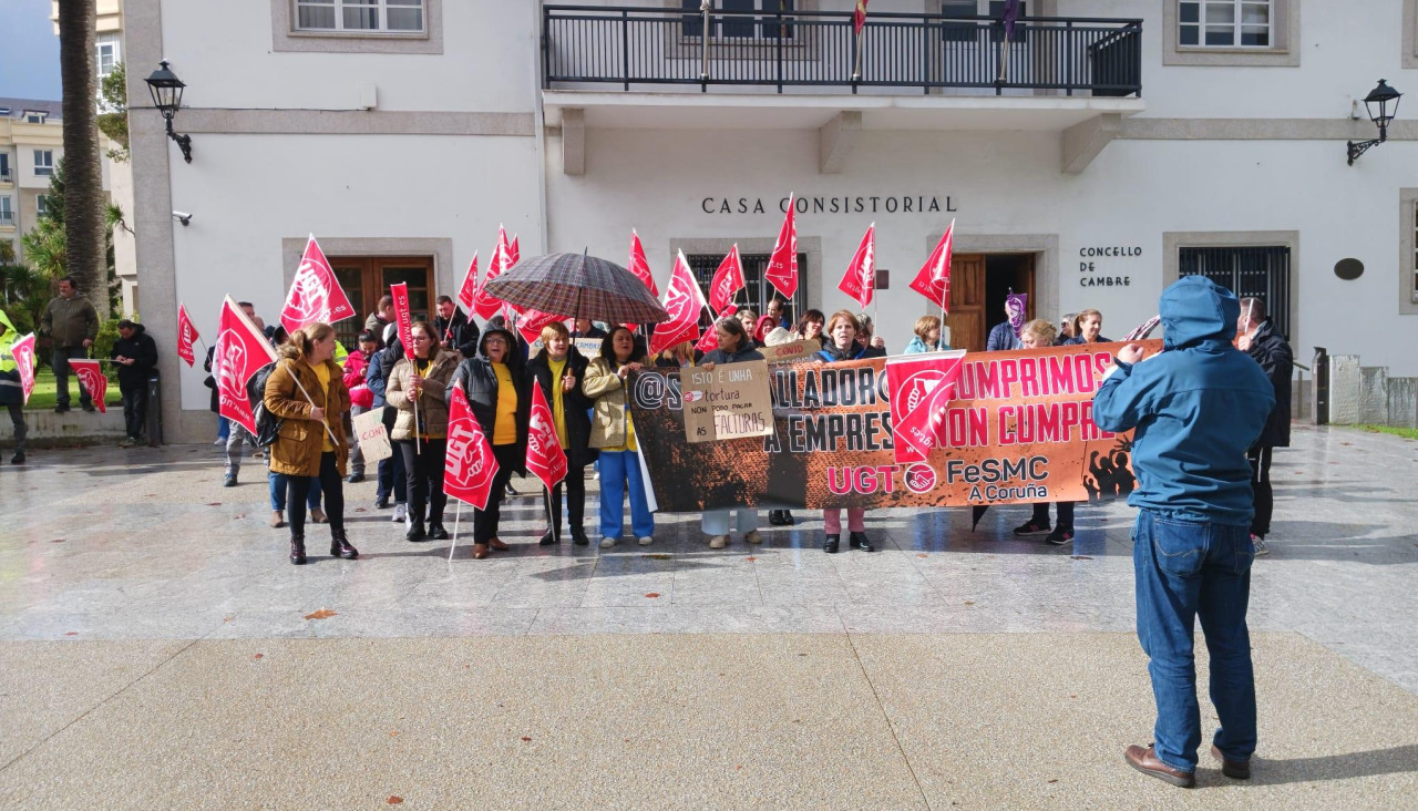 La falta de pago de salarios ya provocó protestas en Cambre y Culleredo