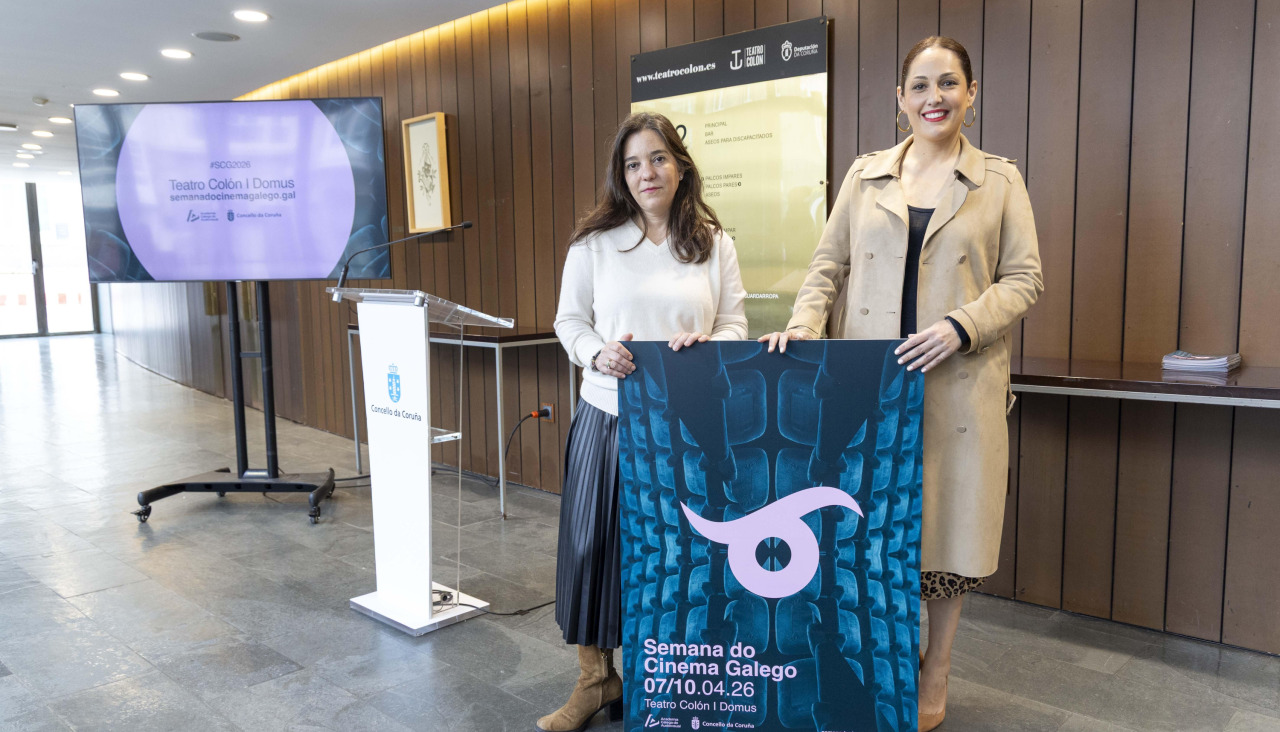 Inés Rey y Lucía Regueiro, esta mañana, en la presentación del ciclo