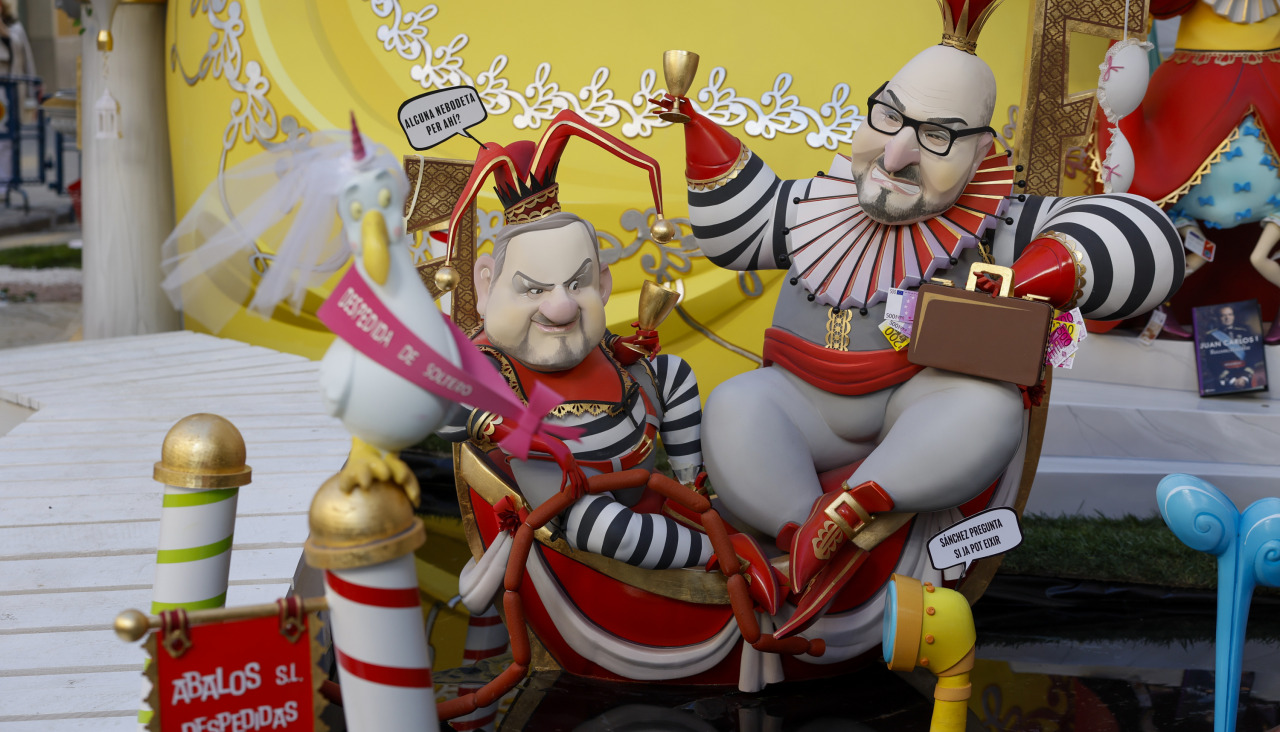 Koldo y Ábalos representados en una de las Fallas en València