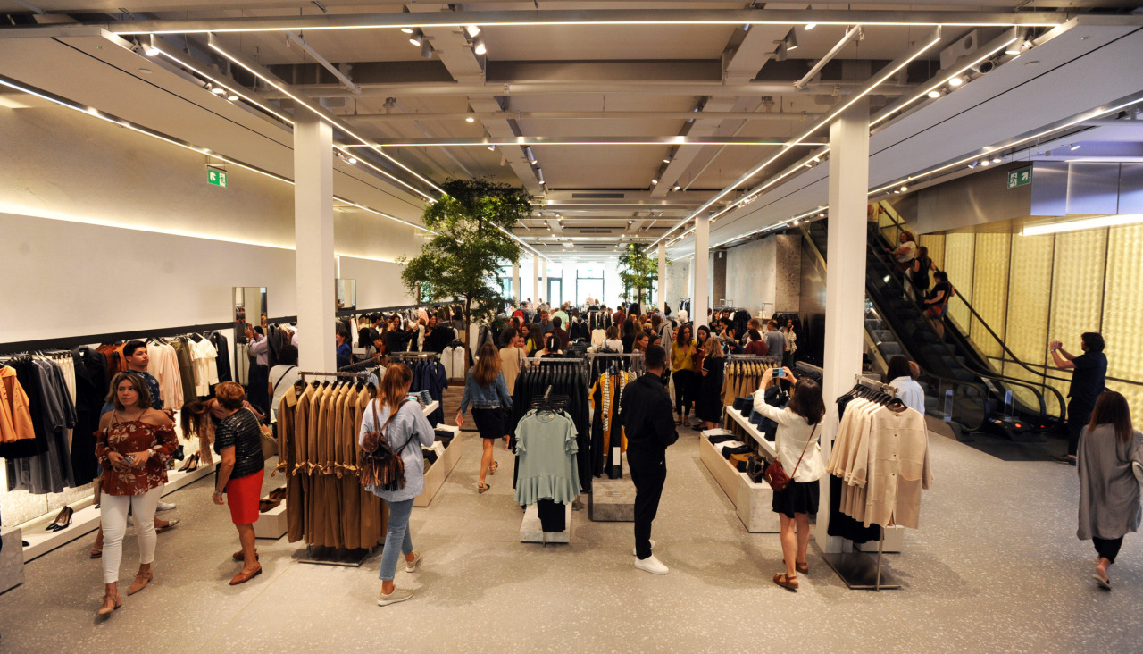 Interior de la tienda de Zara de la calle Compostela, en A Coruña