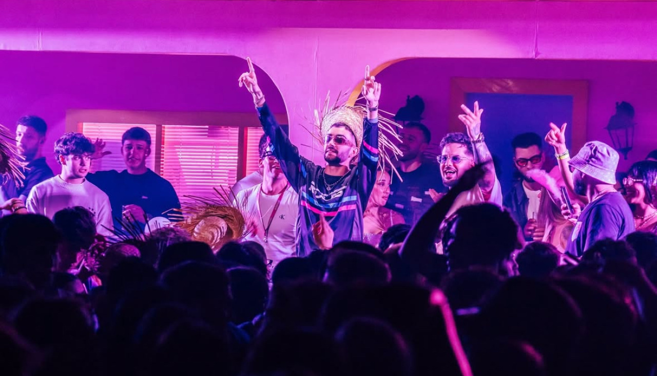 La Casita de Lo Perreo, que se celebró el Viernes Santo, llenó la sala Pelícano la estética, las canciones y los homenajes a Bad Bunny