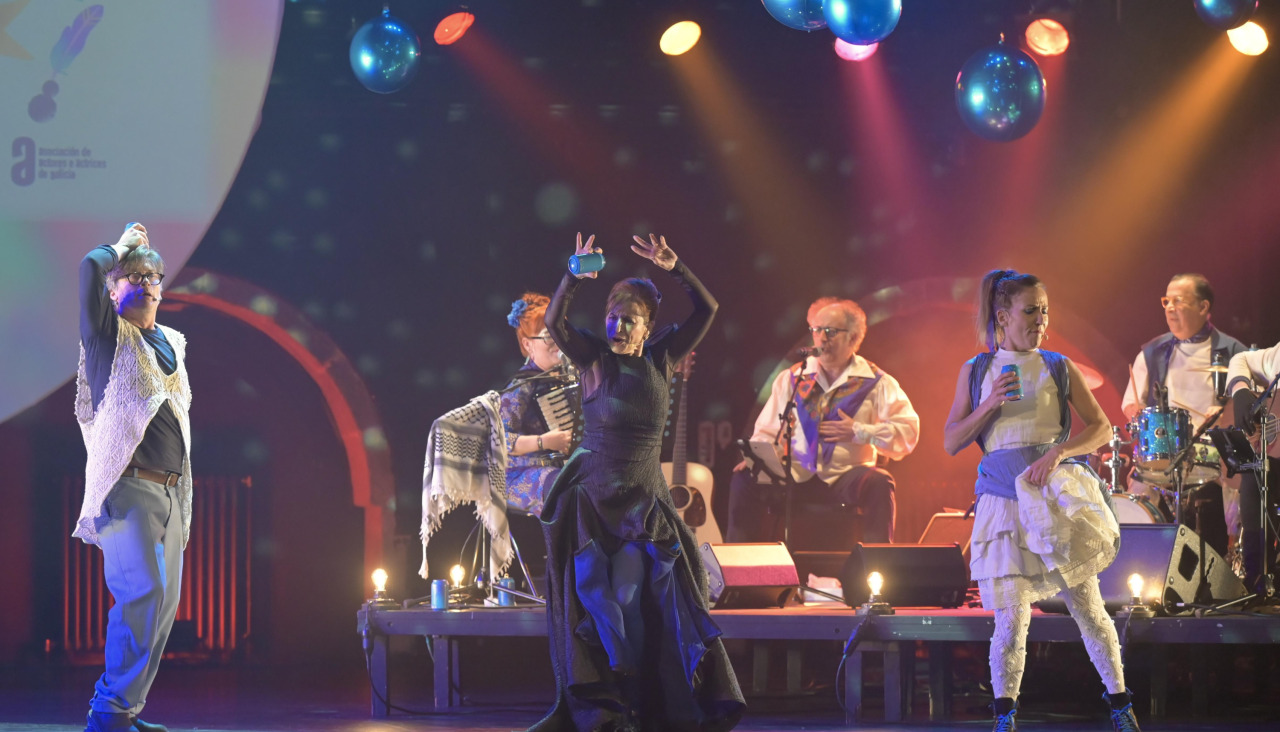 Un momento da actuación musical coa que comezou a gala dos María Casares no Rosalía