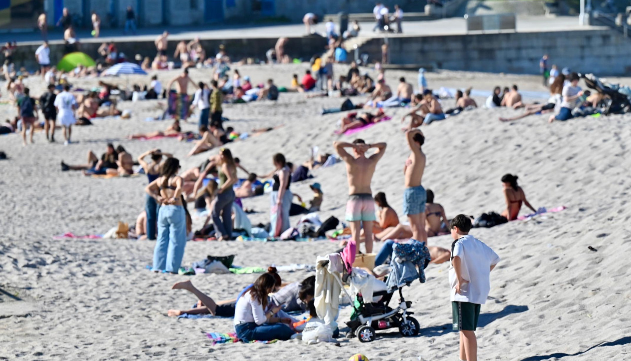 18 marzo 2026 Gente en las playas con la llegada del buen tiempo