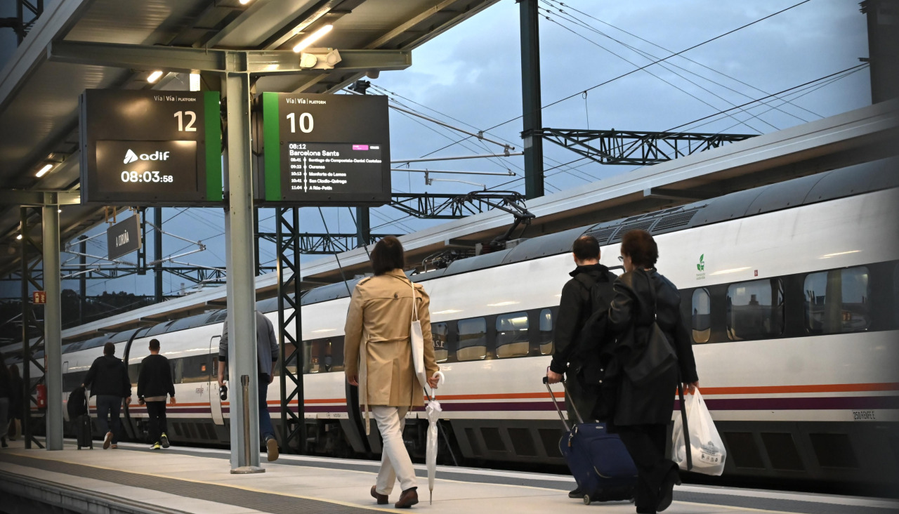 08 abril 2026Salida del último tren Coruña-Barcelona