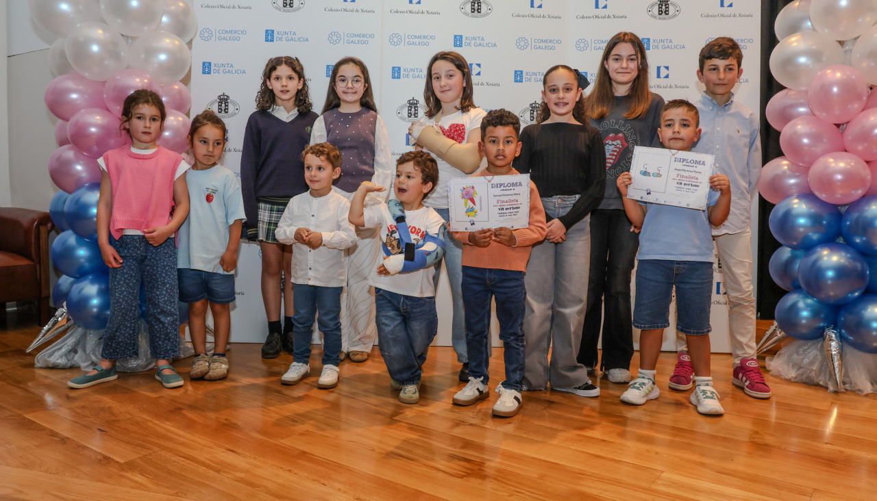 Ganadores del premio Deseña unha xoia para tua nai