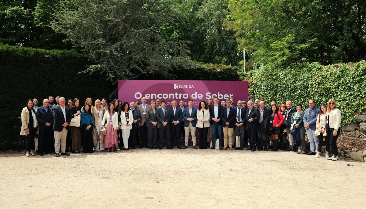 Los participantes en el Encuentro Sober posan para la foto de familia