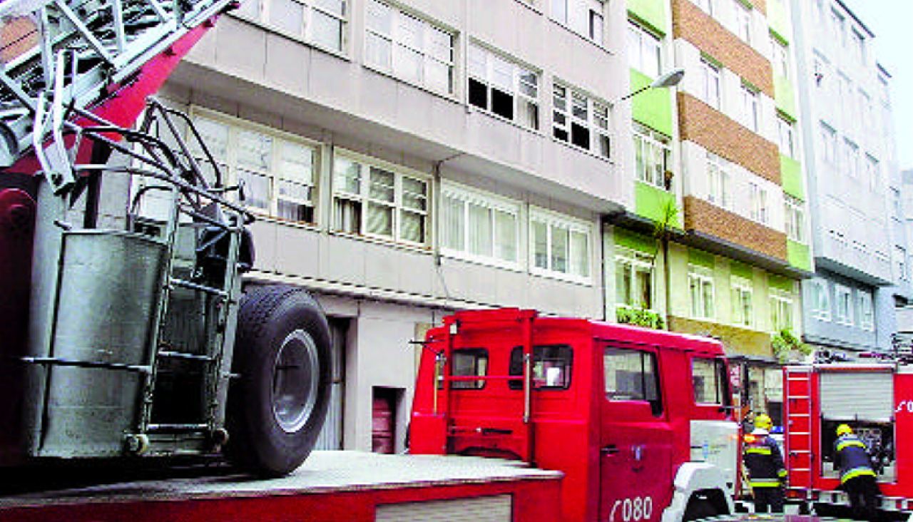 Los bomberos, hace 25 años en la calle Bellavista
