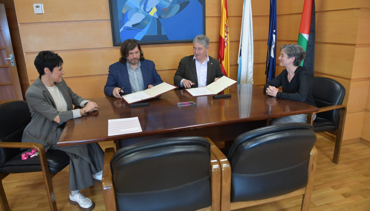 Convenio entre la UDC y Sof.ia by Nunsys Group