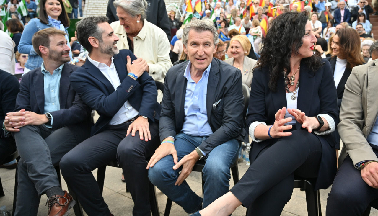 Feijóo participa en un acto de cierre de la campaña andaluza