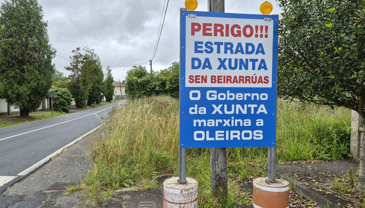 Cartel de protesta en Oleiros