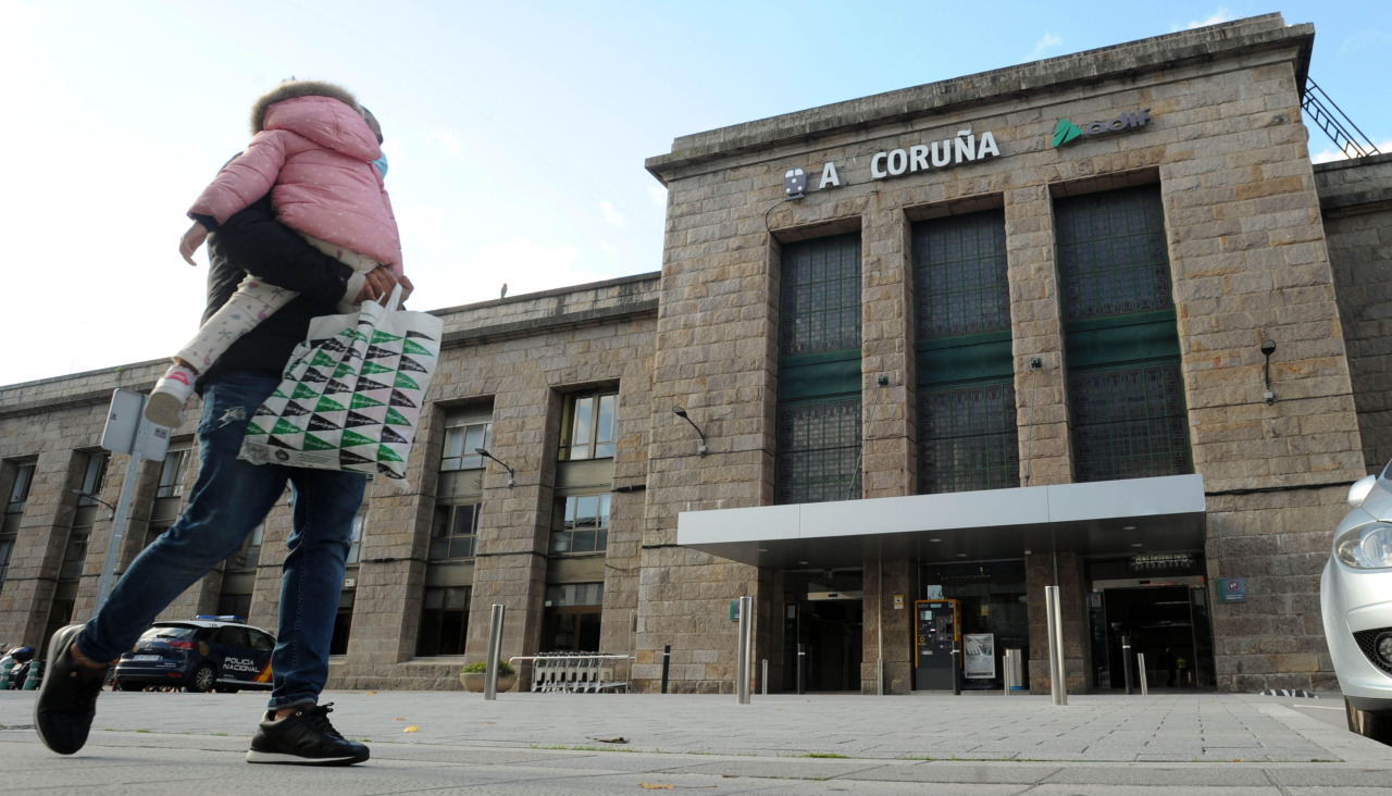 Uno de los accesos a la estación de tren, en una imagen de 2020