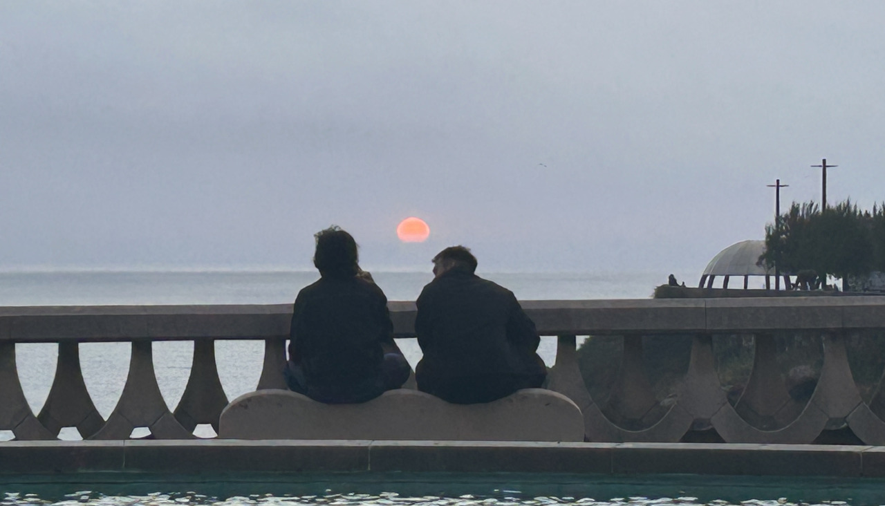 Puesta del sol en el Paseo Marítimo Orzán- Riazor