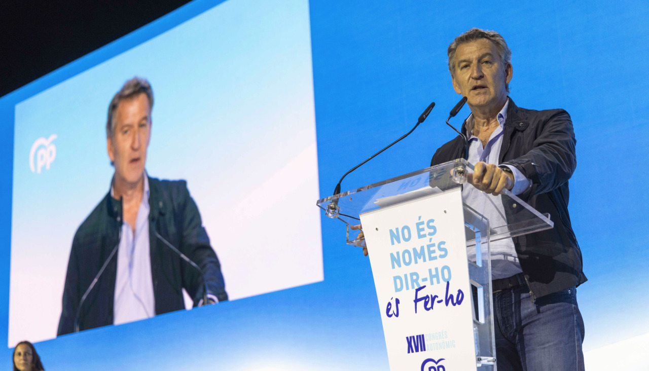 El líder de los populares, Alberto Núñez Feijóo, este sábado, durante la celebración del congreso del PP balear