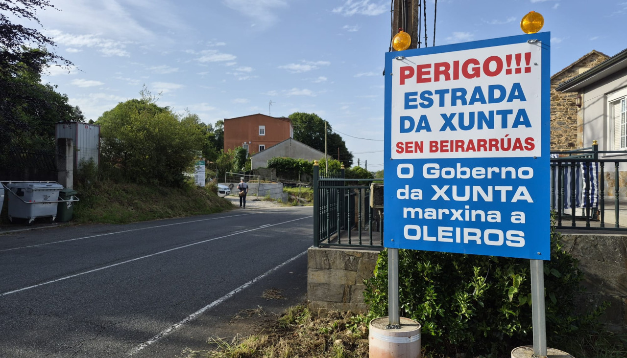 El cartel está instalado en la avenida República Uruguay