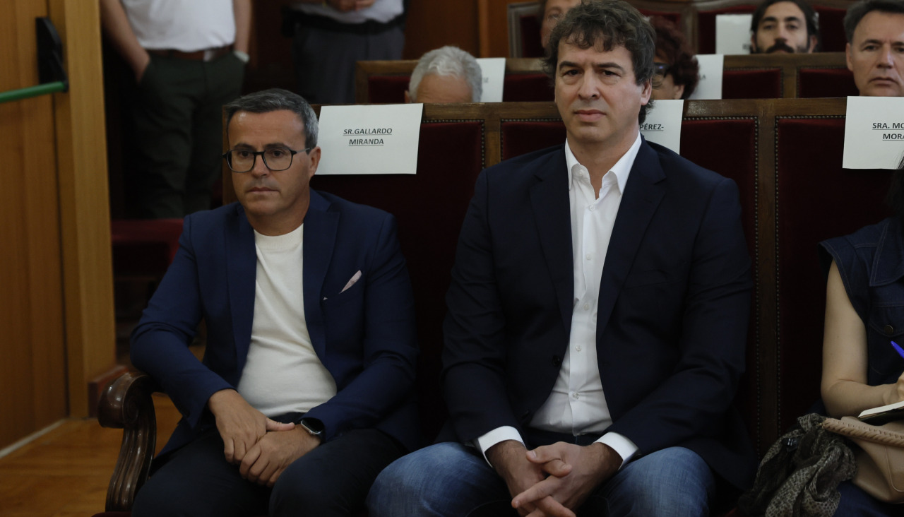 David Sanchez en el banquillo