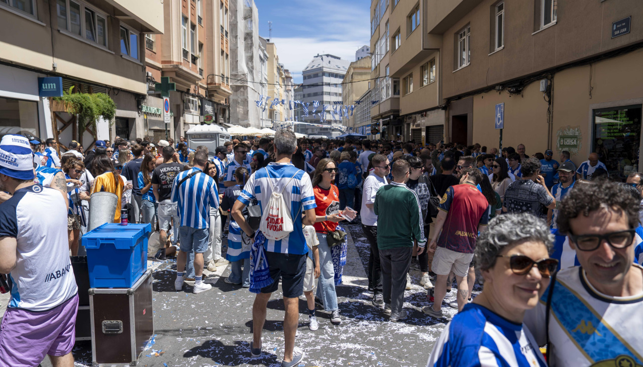 Celebración del deportivismo en la calle San Juan