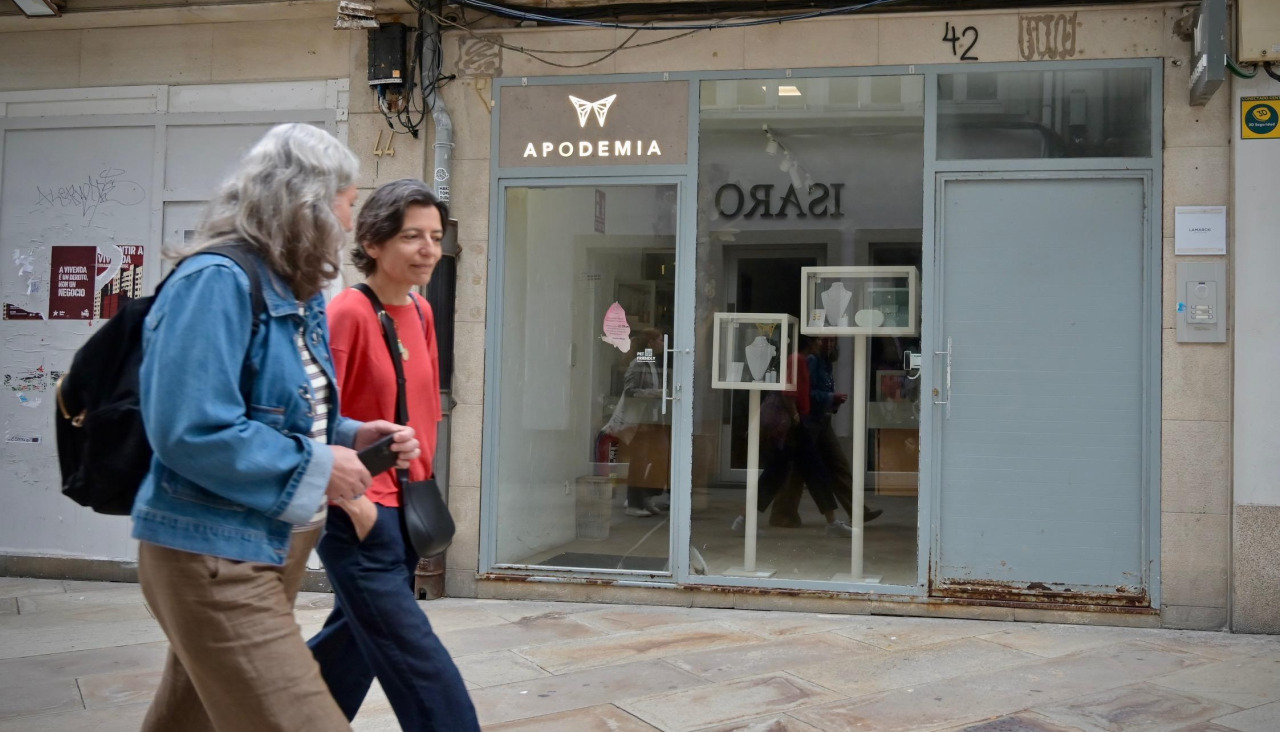 Apodemia, en la calle Real