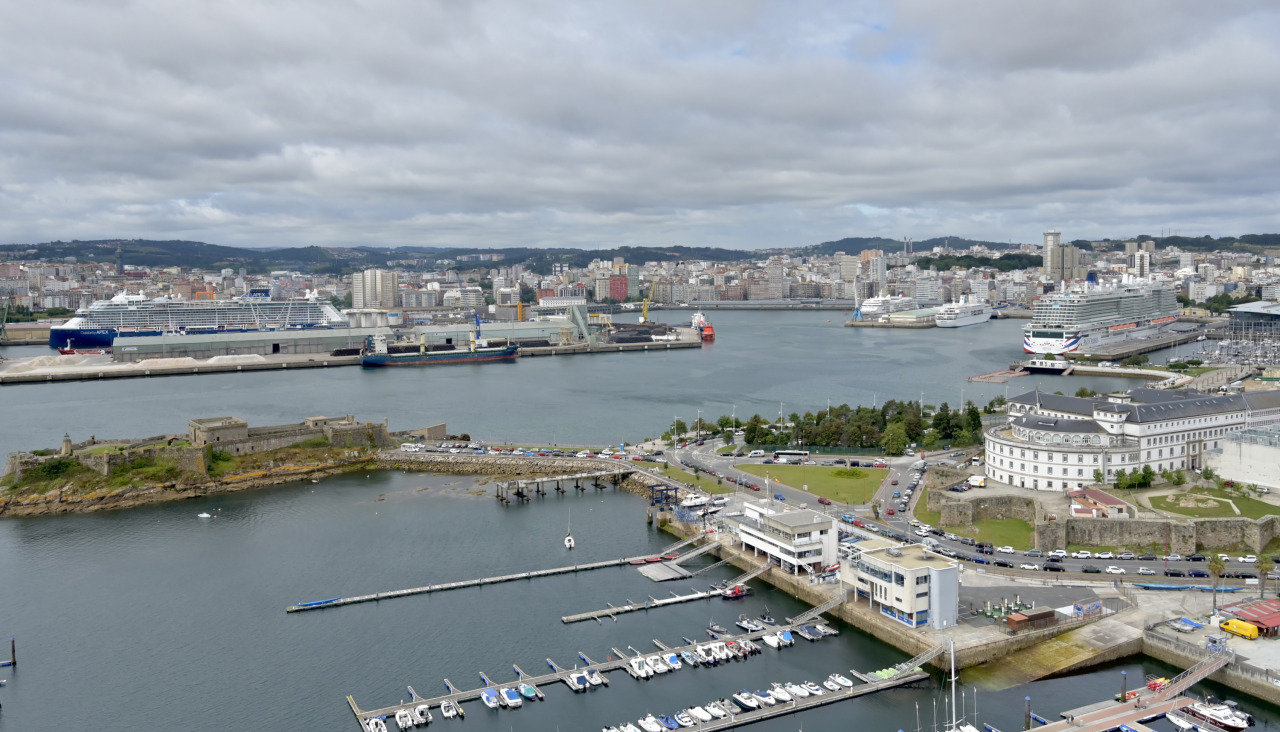Cuádruple escala de cruceros en A Coruña