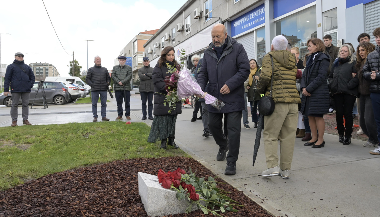Acto e homenaje a los fallecidos en el accidente de tráfico