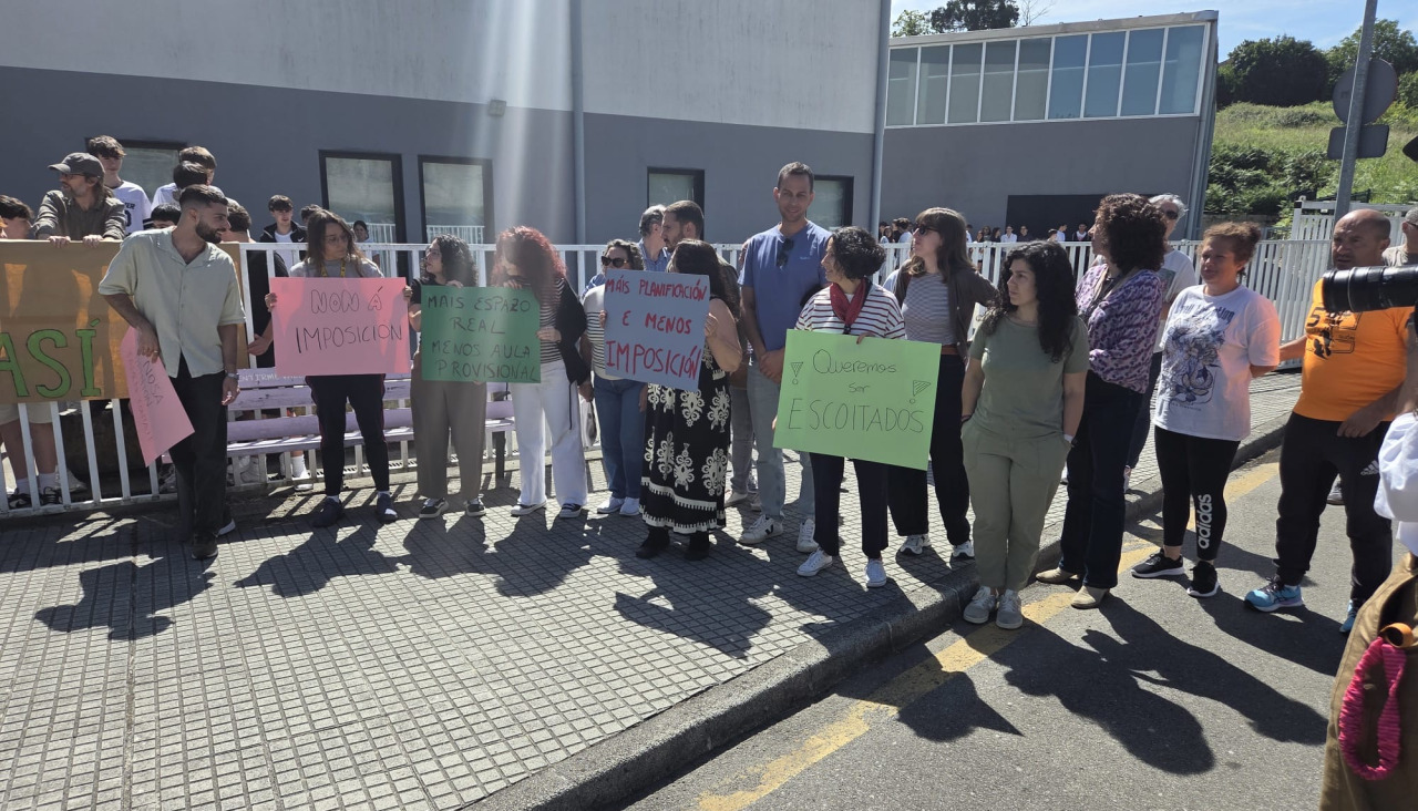 Manifestación en el IES Carral
