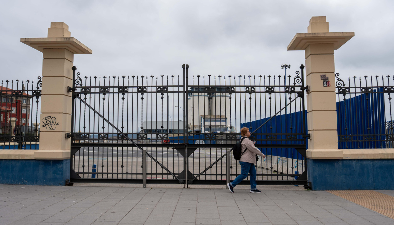 El muelle de Calvo Sotelo cerró este lunes sus puertas al público