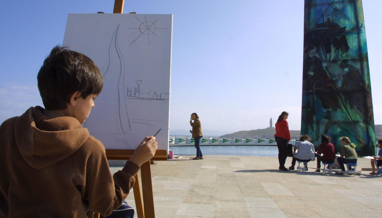 Uno de los niños que participó en el concurso de pintura en el Millenium de A Coruña