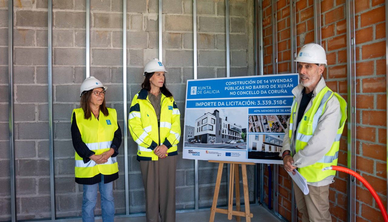 La concelleira de Vivenda visita las obras de una promoción en Xuxán