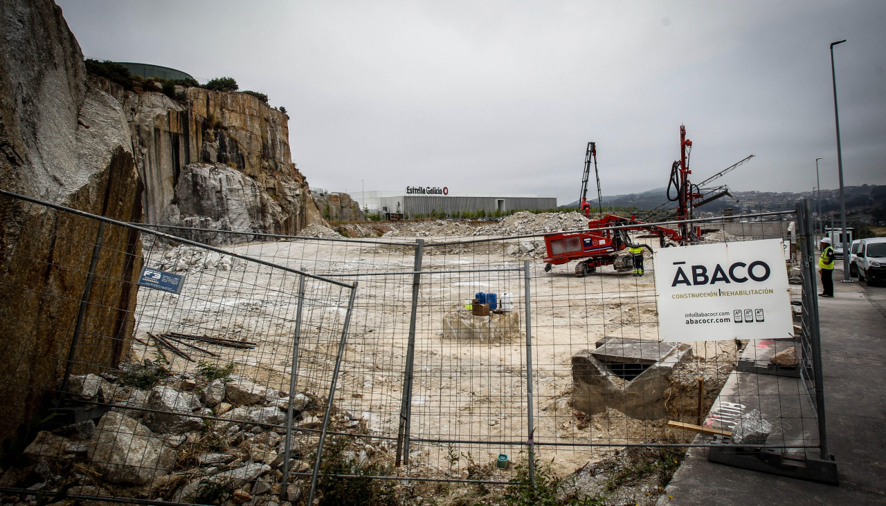 Obras en la parcela en la que se construirá la instalación de Sesé