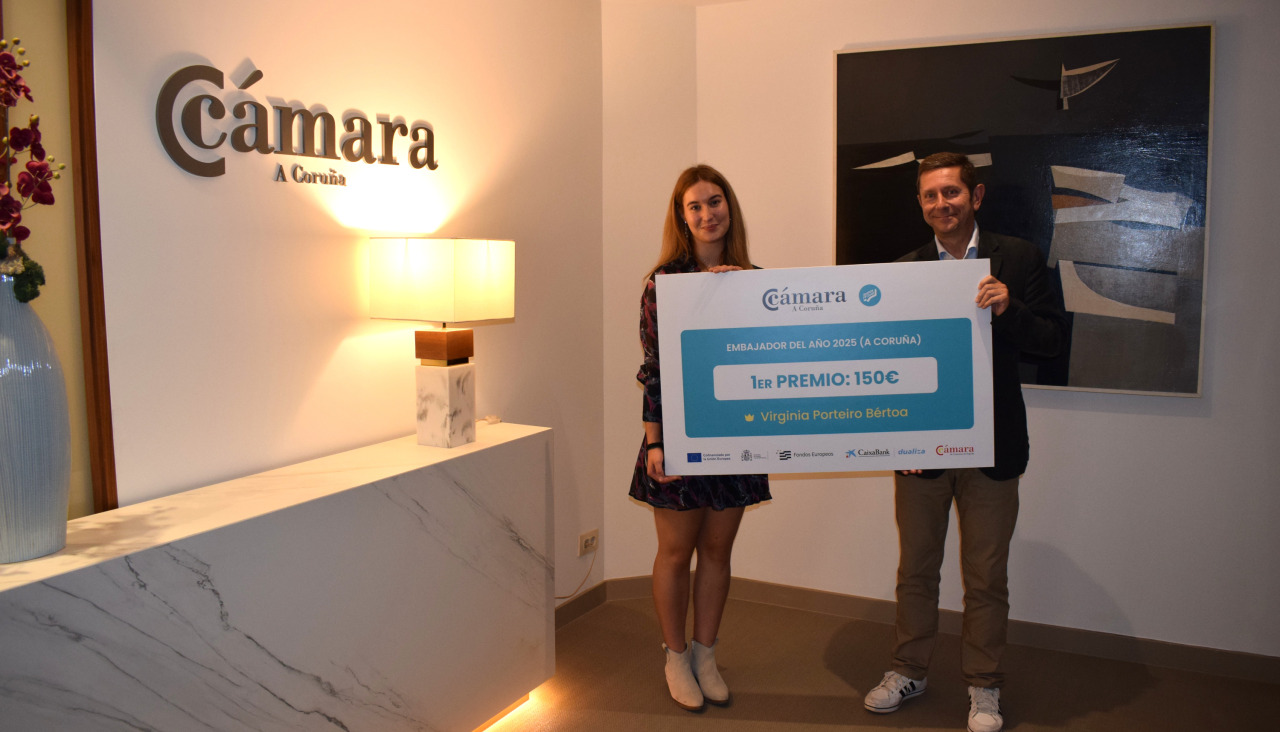 Entrega del premio a Virginia Porteiro Bértoa