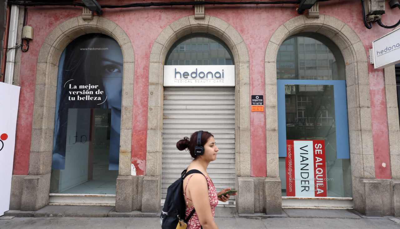 El número 15 de Juana de Vega, antiguo local de Hedonai