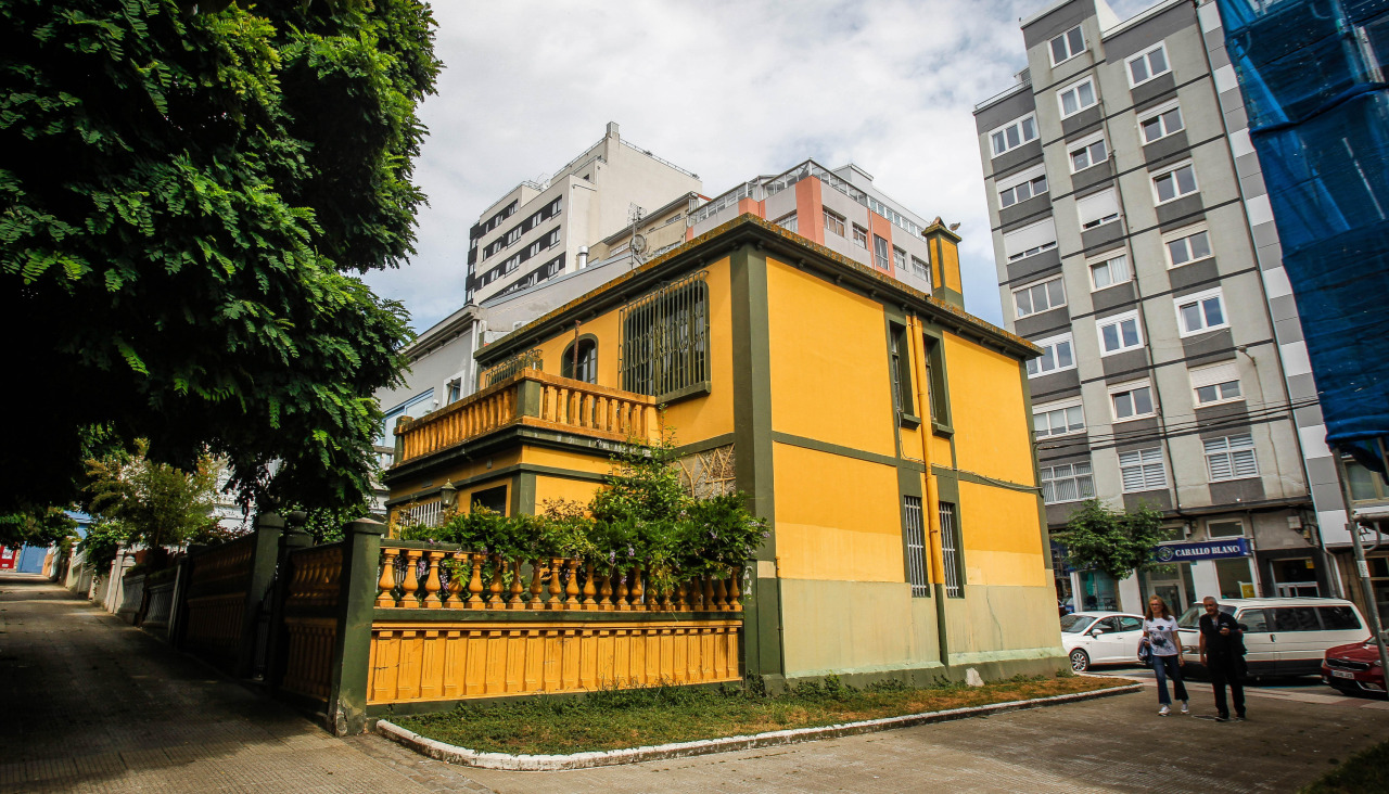 Casas del Grupo Virgen del Carmen, en Labañou