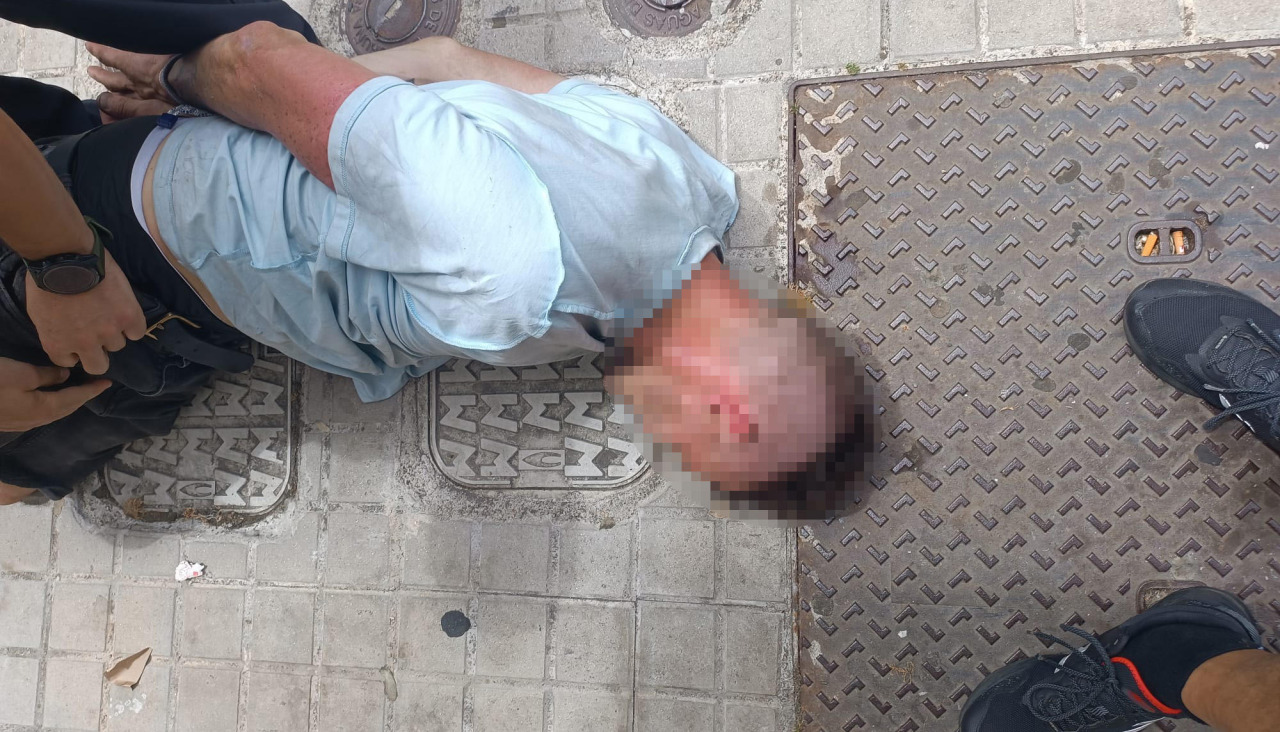 Detención de un toxicómano en la ronda de Outeiro