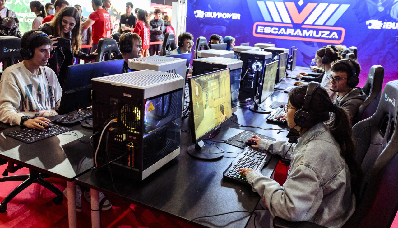 El 36% de los ?gamers? consumen contenido sobre videojuegos para aprender y entretenerse. Foto GGTech/Toni Villen