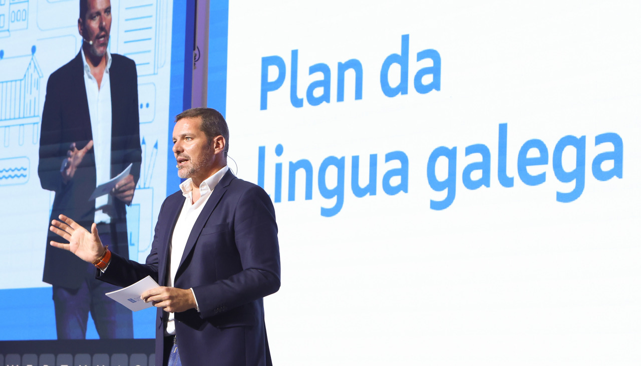 O conselleiro de Lingua, José López durante a súa intervención este mércores na presentación da proposta de actualización do Plan Xeral de Normalización dá Lingua Galega que se celebrou na Cidade da Cultura
