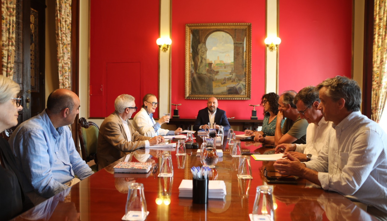 Reunión del sector del taxi con el Ayuntamiento