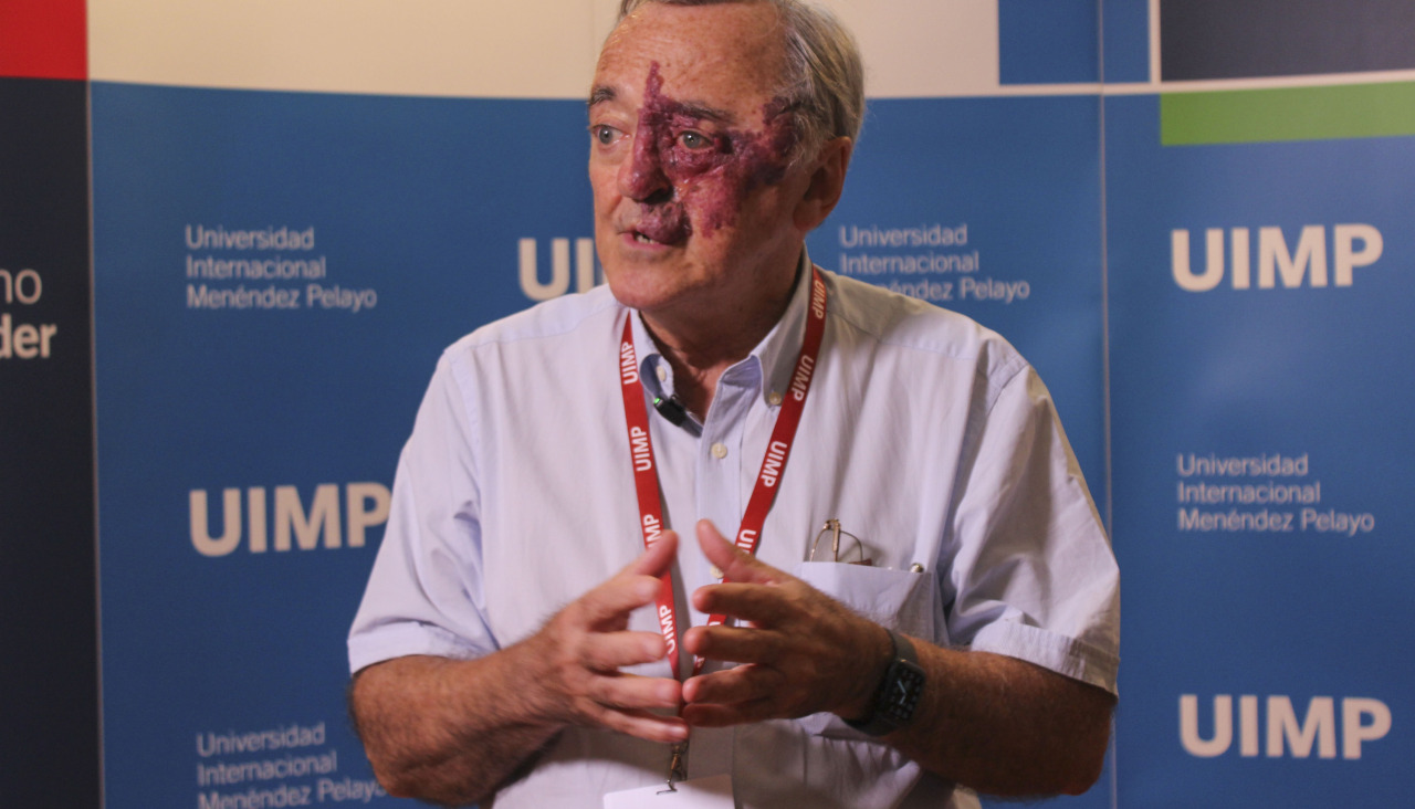 El bioquímico Mariano Barbacid, oncólogo y fundador del Centro Nacional de Investigación Oncológica (CNIO), este jueves en la Universidad Internacional Menéndez Pelayo (UIMP), en Santander