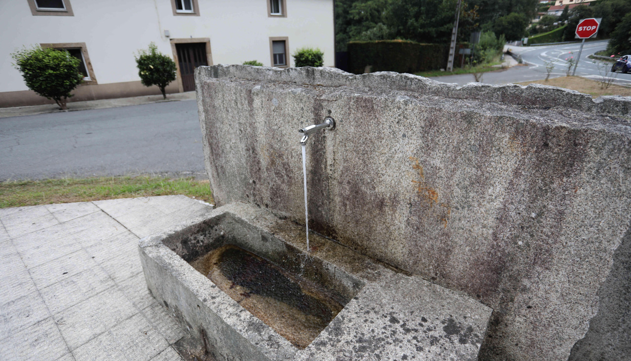 Fuente en A Ponte, Trasanquelos (Cesuras), donde se produjeron problemas con el suministro