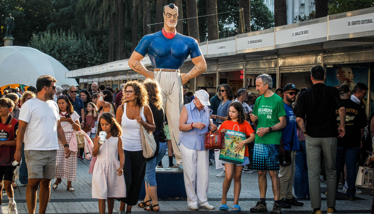 El Salón del Cómic se despidió por este año -aunque quedan abiertas algunas exposiciones- tras un nuevo éxito en el verano coruñés