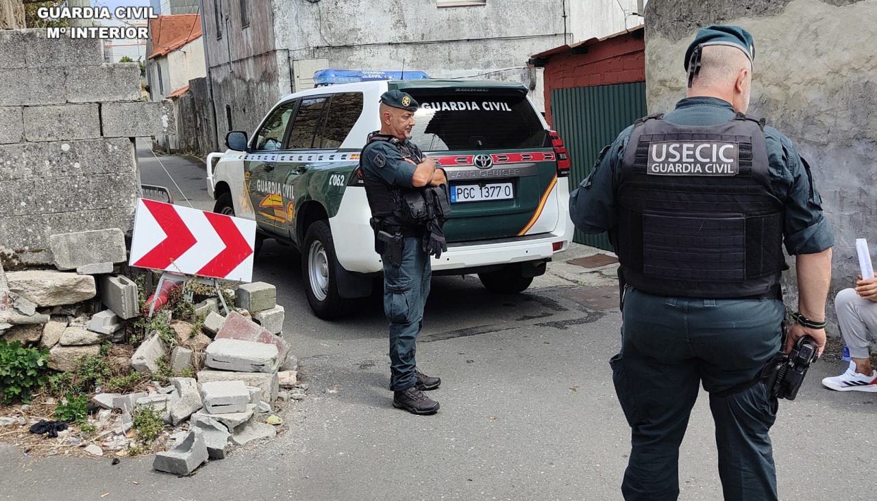Guardia Civil en Meicende