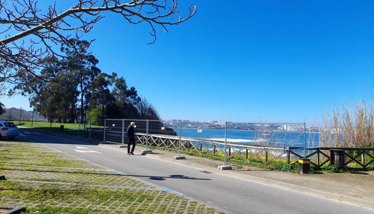 Panorámica de un tramo del paseo de Naval