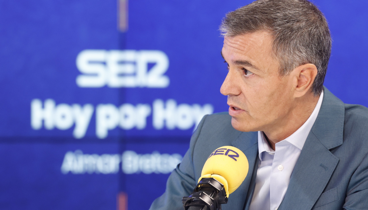 Con la llegada de septiembre arranca el nuevo curso político, que se inicia marcado por la crisis migratoria de Ceuta, de la que habla este lunes el presidente del Gobierno, Pedro Sánchez, en una entrevista radiofónica, y con su comparecencia en el Congreso del próximo jueves como plato fuerte de esta semana. EFE/ Luis Miguel Gonzalez/SER SOLO USO EDITORIAL/SOLO DISPONIBLE PARA ILUSTRAR LA NOTICIA QUE ACOMPAÑA (CRÉDITO OBLIGATORIO)
