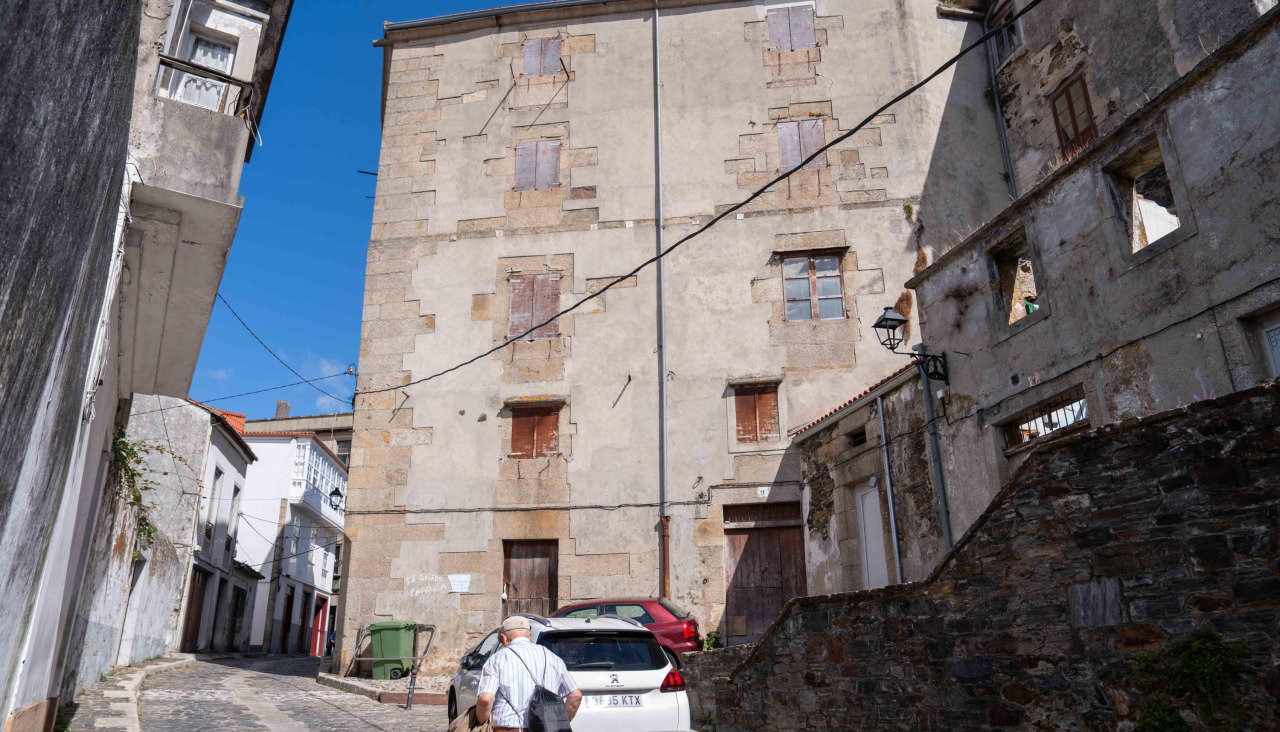 El inmueble que Betanzos señaló a Paradores tiene algo más de 1.400 metros cuadrados y está situado en la calle de la Torre