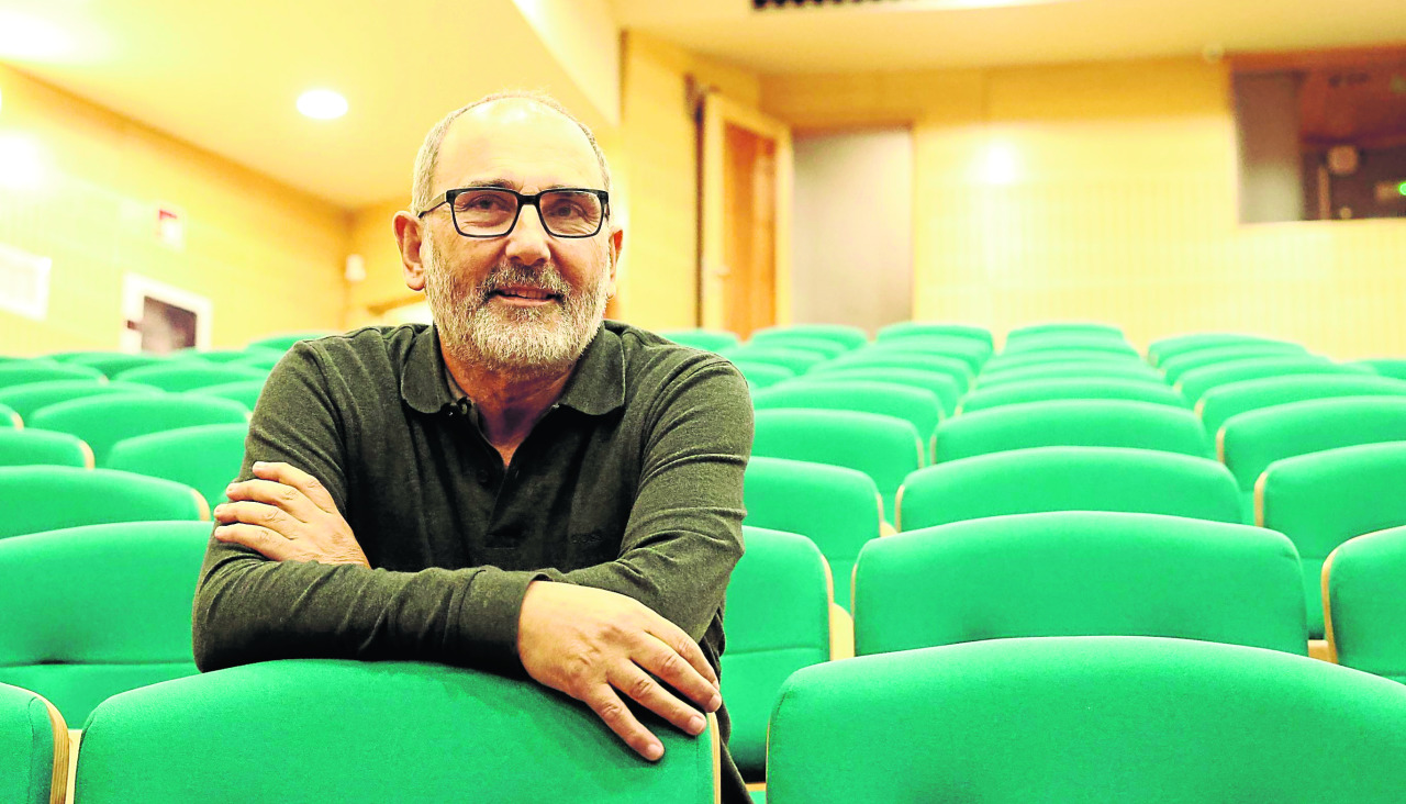 Alberto Sueiro no Pazo da Cultura de Carballo | mar casal