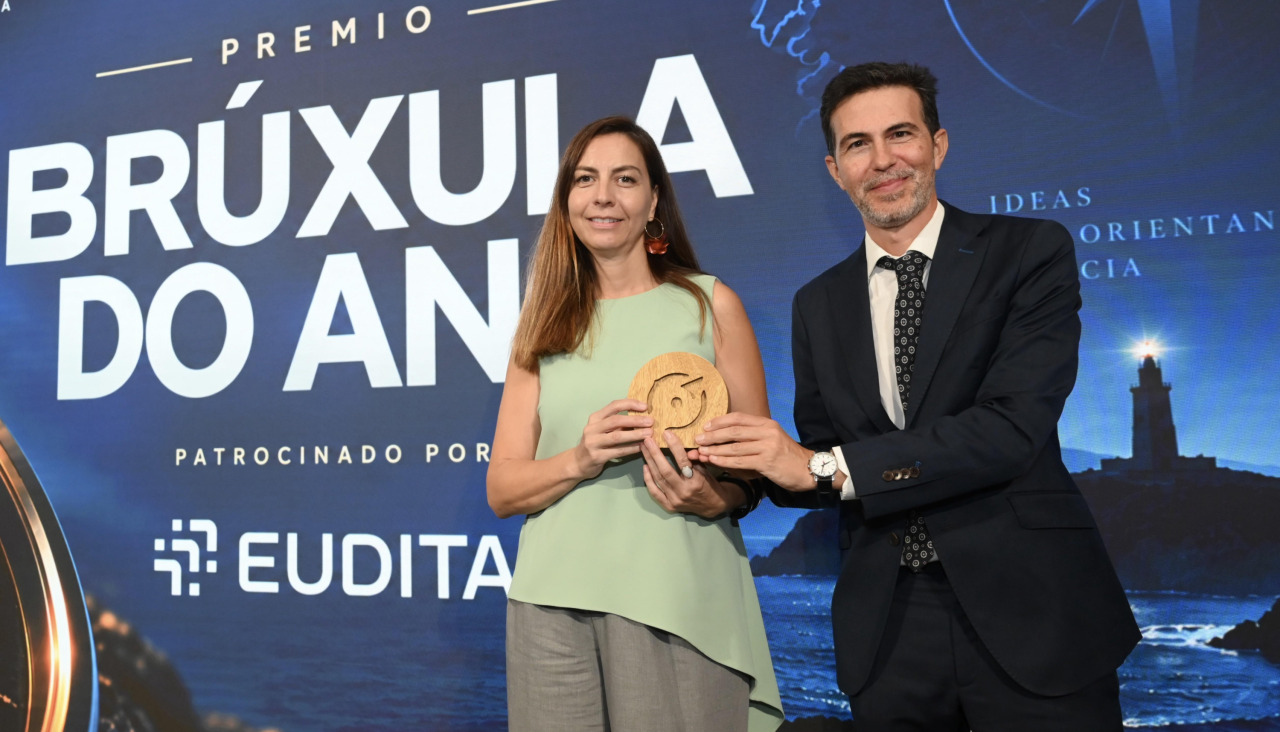 Javier Alborés.Premios brúxula