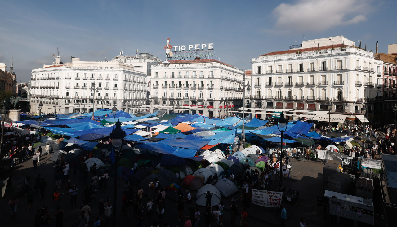 Vista general del ambiente en la Plaza del Sol, el pasado martes