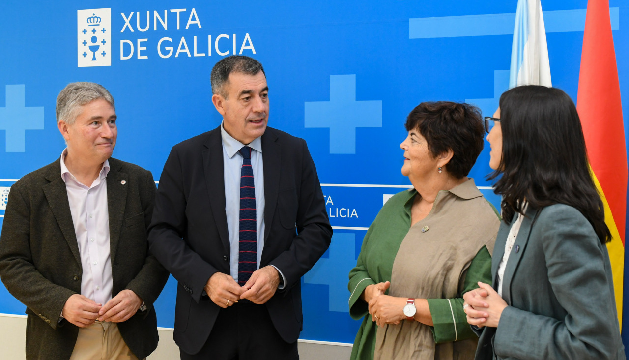 Los rectores de la UDC, USC y UVigo, junto al conselleiro de Educación, en la reunión del pasado miércoles