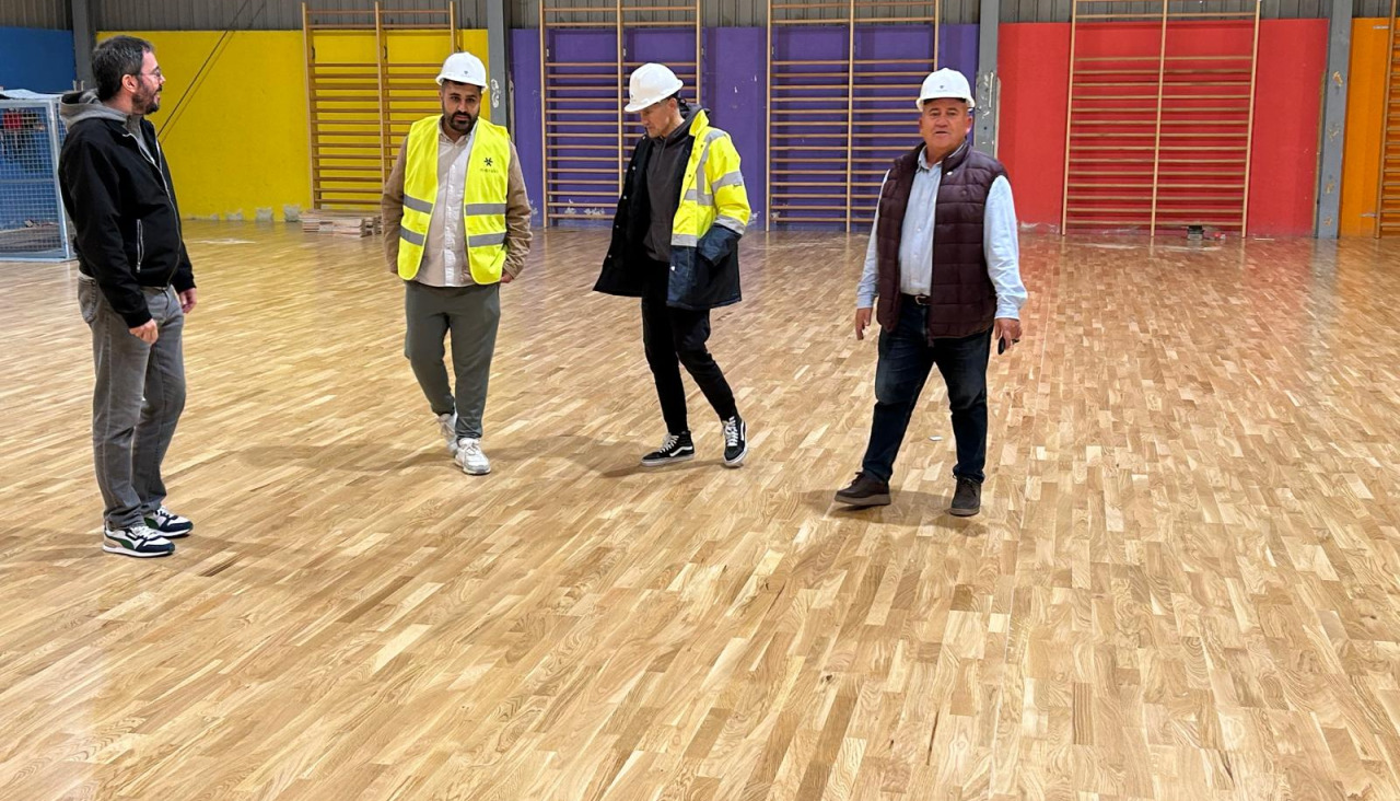 Santiso Abegondo afronta la reforma de las instalaciones deportivas del IES de Viós