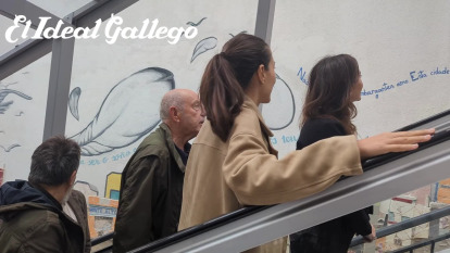 Las escaleras de Adelaida Muro, en A Coruña, empiezan a funcionar